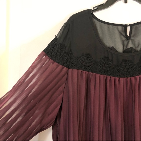 Torrid Burgundy Stripe Lace Bell Sleeve Chiffon Blouse 3X - Picture 10 of 16